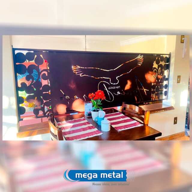Comunicação Visual em chapa metálica cortada a laser pela Mega Metal