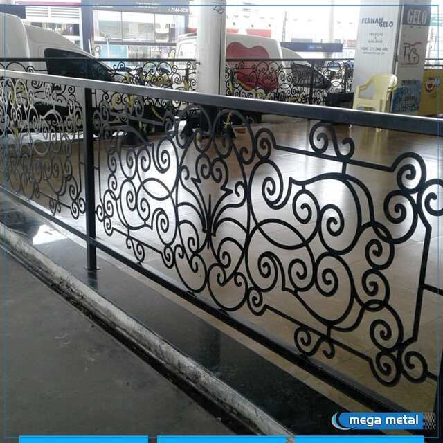 Guarda-corpos em chapa metálica cortada a laser pela Mega Metal