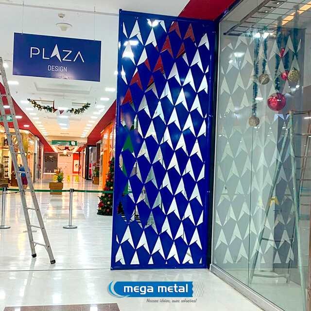 Painéis em chapa metálica cortada a laser pela Mega Metal